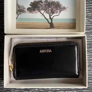 limited edition ARITZIA wallet